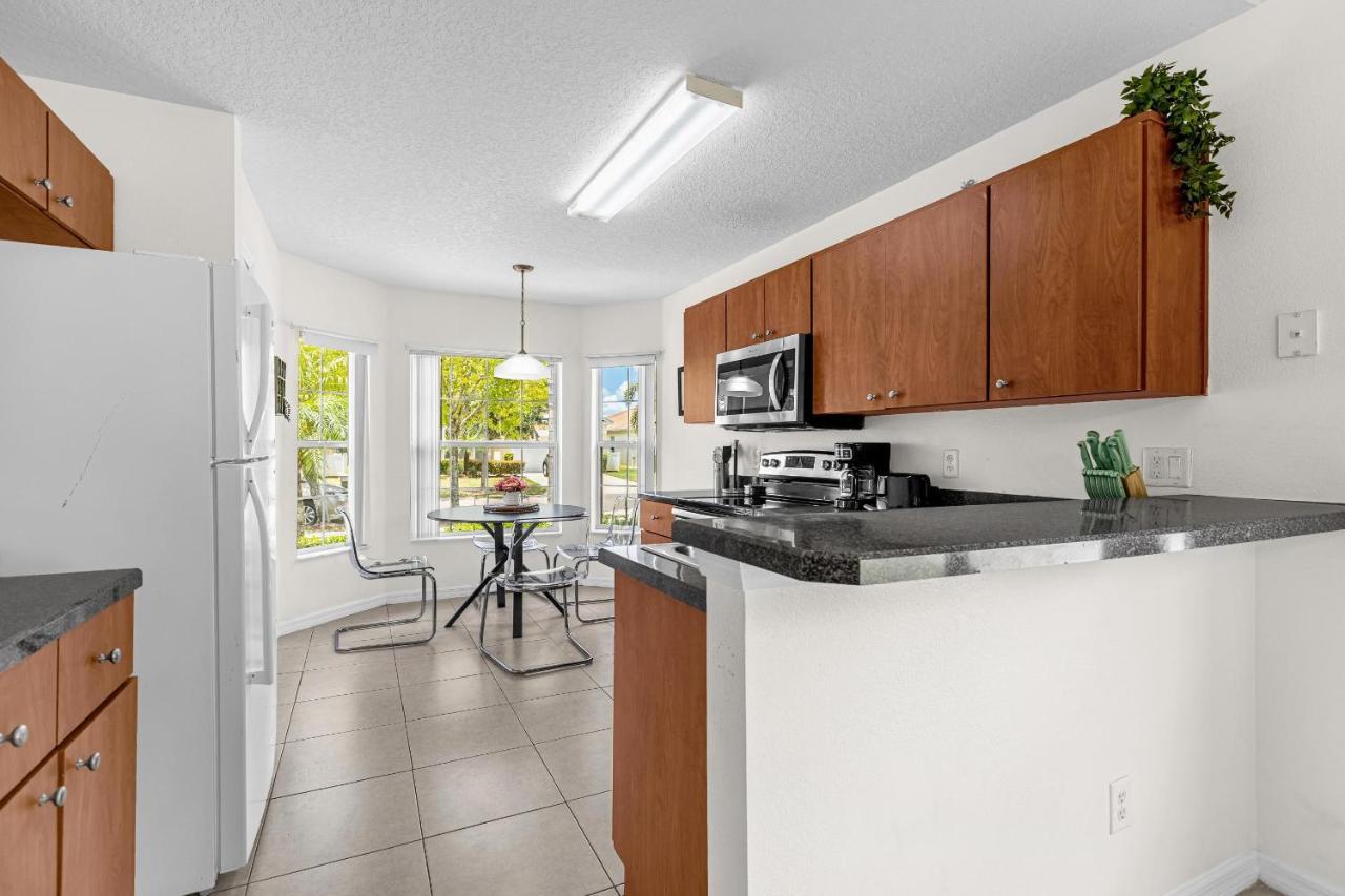 Glamorous House In Disney Area Heatable Private Pool キシミー エクステリア 写真